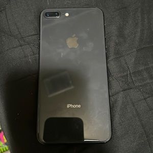 iPhone 8 Plus 256GB storage space grey